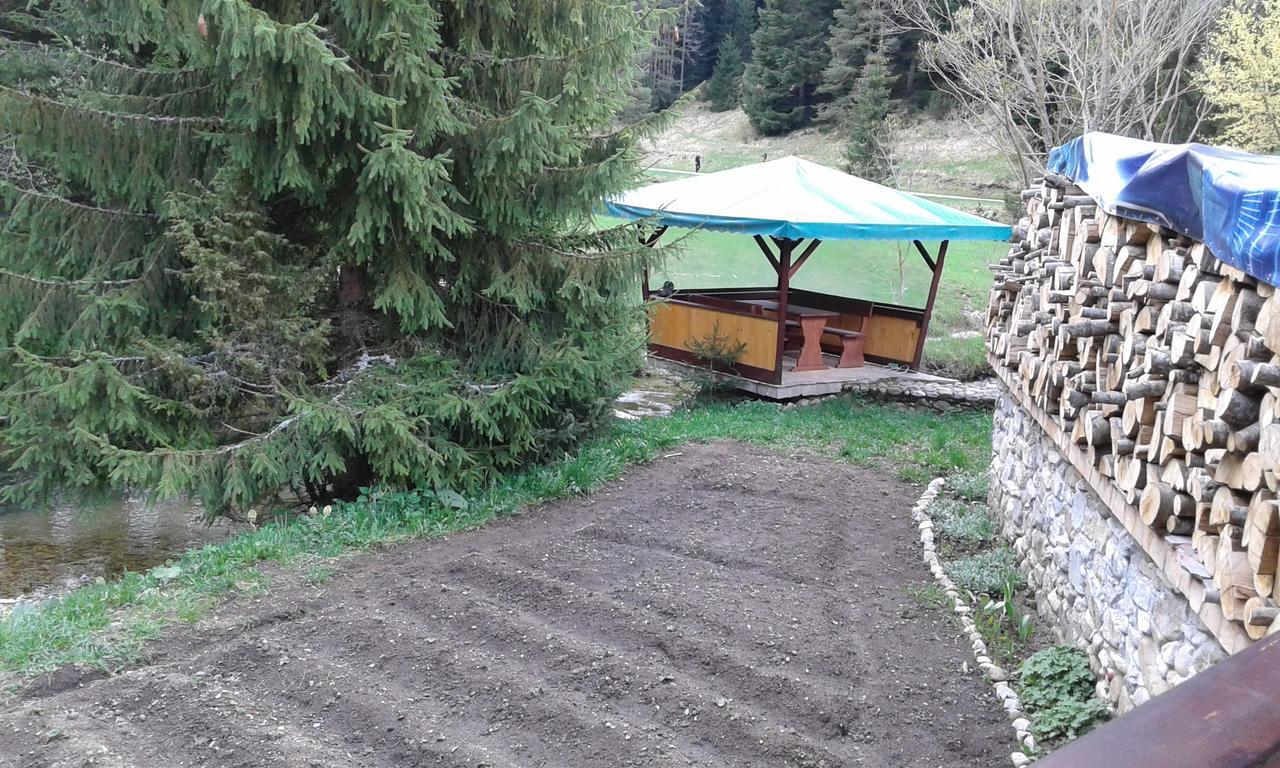 Guest House Chobaka Trigrad Exterior foto